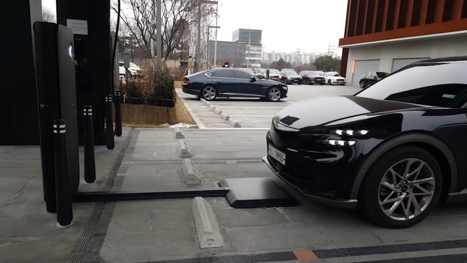 Hyundia GV60 Charging